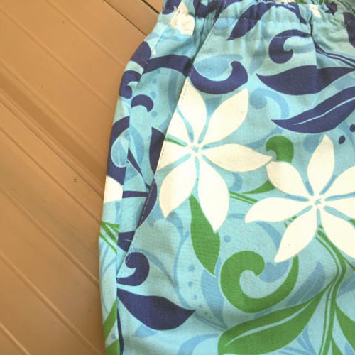 【70'S】 ヴィンテージ ハワイアンプリント ショートパンツ 総柄 【激レア】 size20 USA製 70s ヒッピー モンスター柄 総柄 ビンテージ