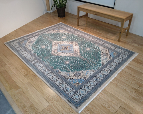 パキスタン産ハイノットラグ / サイズ：80x135cm …. ..p24 パキスタン産ハイノットラグ / サイズ：80x135cm …. ..p24