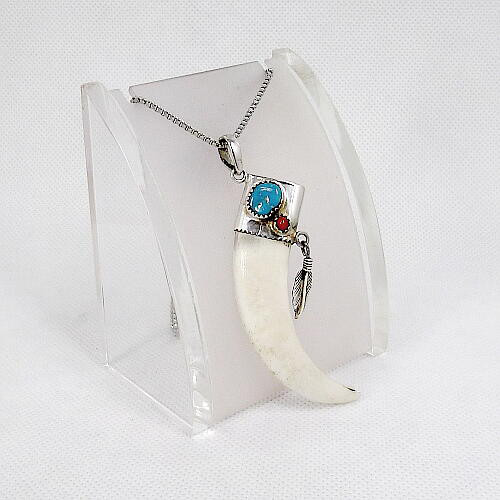 ヒグマ 牙 ペンダントトップ マクラメ 熊の牙 ベアクロー ◯クマ