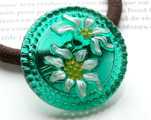 チェコガラスボタン ヘアゴム エーデルワイス クリアグリーン 白