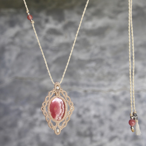 ロードクロサイト（インカローズ） 菱形 マイクロマクラメ ペンダント