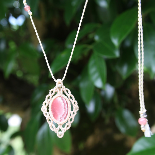 ロードクロサイト（インカローズ） 菱形 マイクロマクラメ ペンダント