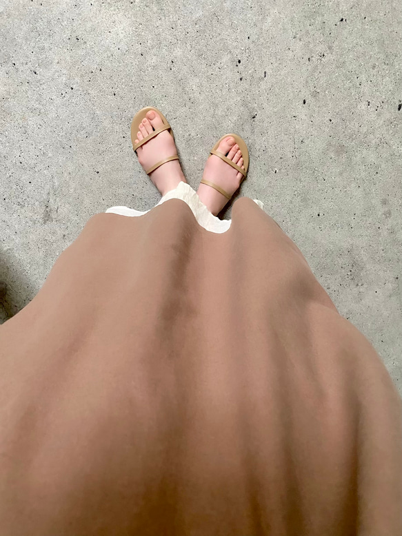 RATA ❤️常規長度❣️寬鬆棉麻連身裙❤️蓬鬆成人摩卡❤️簡約領口 第8張的照片