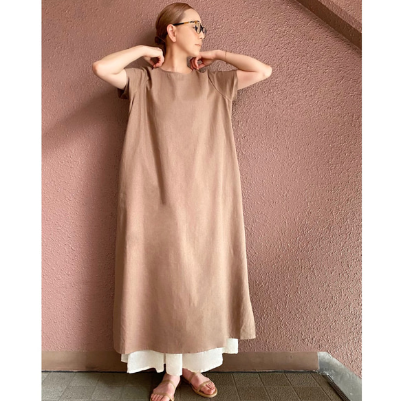 RATA ❤️常規長度❣️寬鬆棉麻連身裙❤️蓬鬆成人摩卡❤️簡約領口 第5張的照片