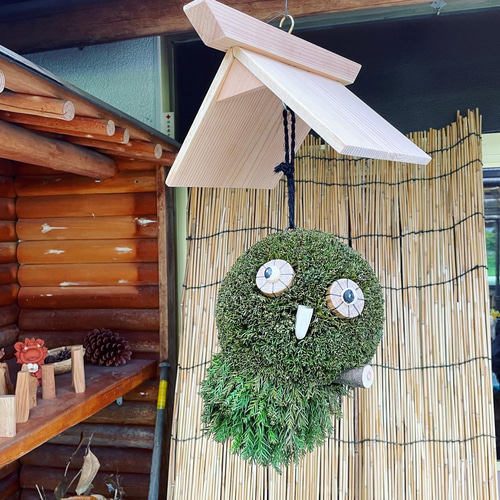 つくりたて杉玉　吉野杉　30センチ　屋根付き つくりたて杉玉 吉野杉 30センチ 屋根付き つくりたて 杉玉