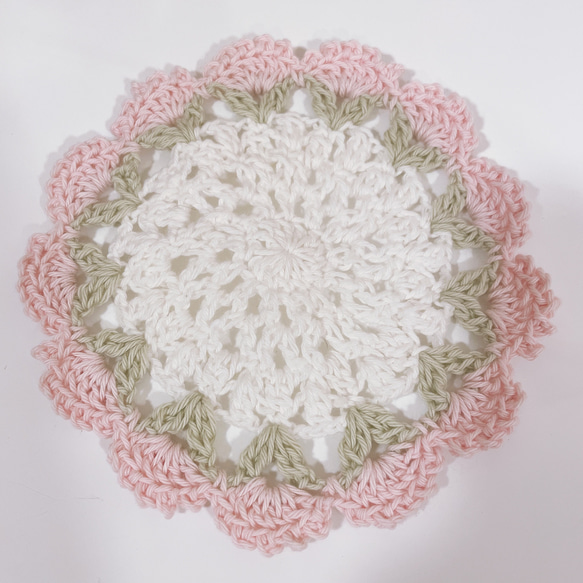花束ドイリー・コースター(ホワイト)-かぎ編み・レース編み- 2枚目の画像