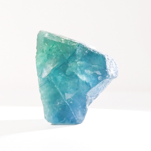 山型 蛍石 フローライト Fluorite 鉱物 原石 鉱石 天然石 ブルー&グリーン グラデーション 01994 3枚目の画像