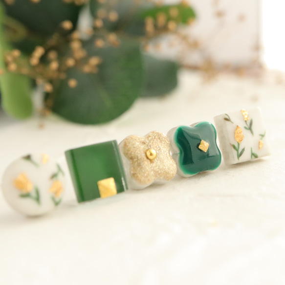 【初夏 人気】花柄ピアス 小ぶり 5粒セット｜夏カラー×美濃焼×ガラス×金箔｜リバティ調イヤリング対応可 3枚目の画像