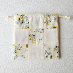 巾着袋mini(2個組)　パッチワーク　花柄 2枚目の画像