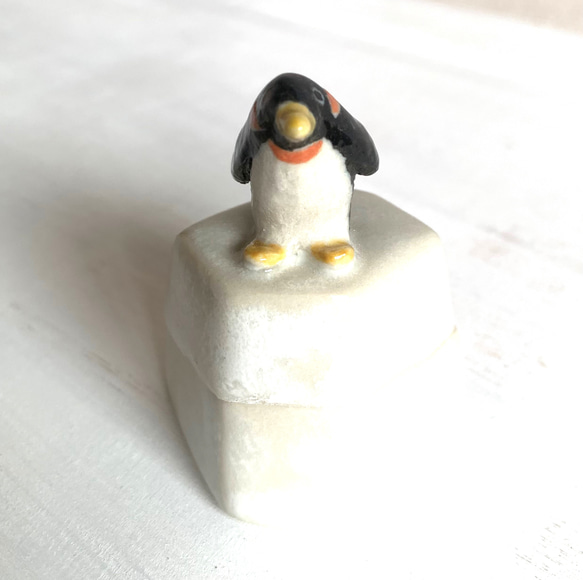 ペンギンの香合 2枚目の画像
