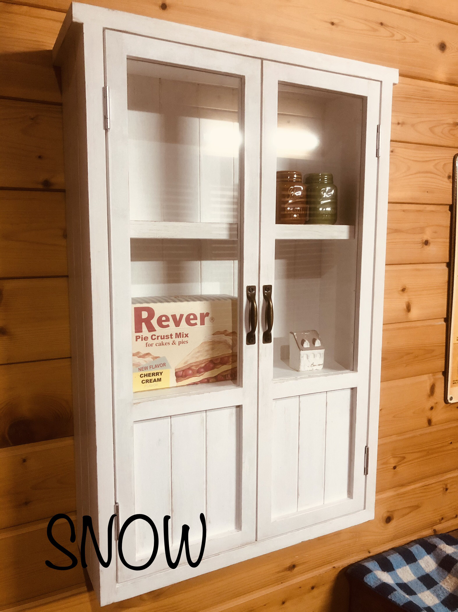 アンティーク調ガラスキャビネット　「SNOW」