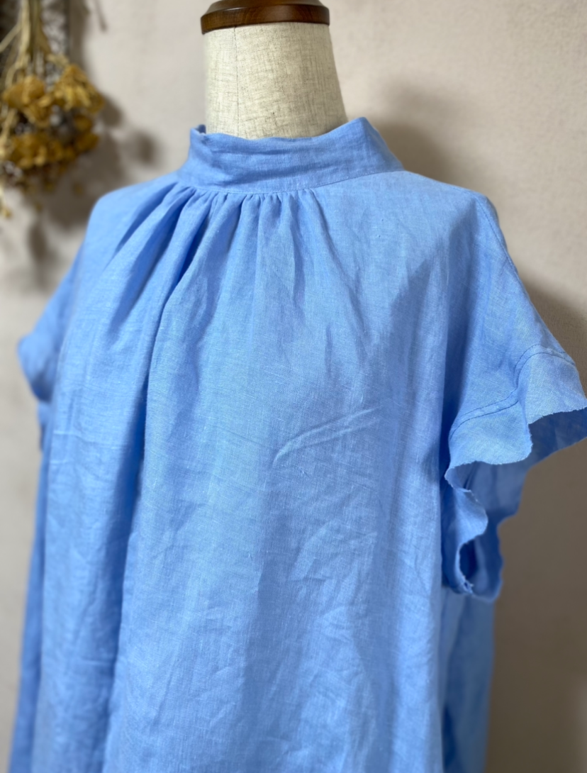 《大きいサイズ》ベルギーLIBECOリネン　スタンドカラーバックリボンワンピース　スカイブルー　Ｌ•ＬＬ•１３号