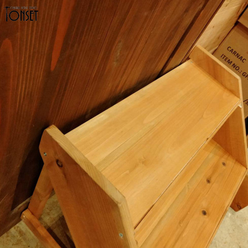 ドヤ顔で壇上にあがる階段 2段 オークcol. 椅子（チェアー）・スツール  