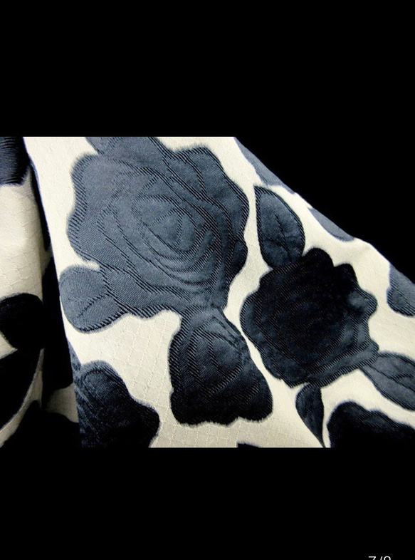 「超早割祭」素敵なバラ柄織り　涼しい立体　ブラックキャメルイタリア製コットンストレッチ　ゆったり肩落ち　 8枚目の画像