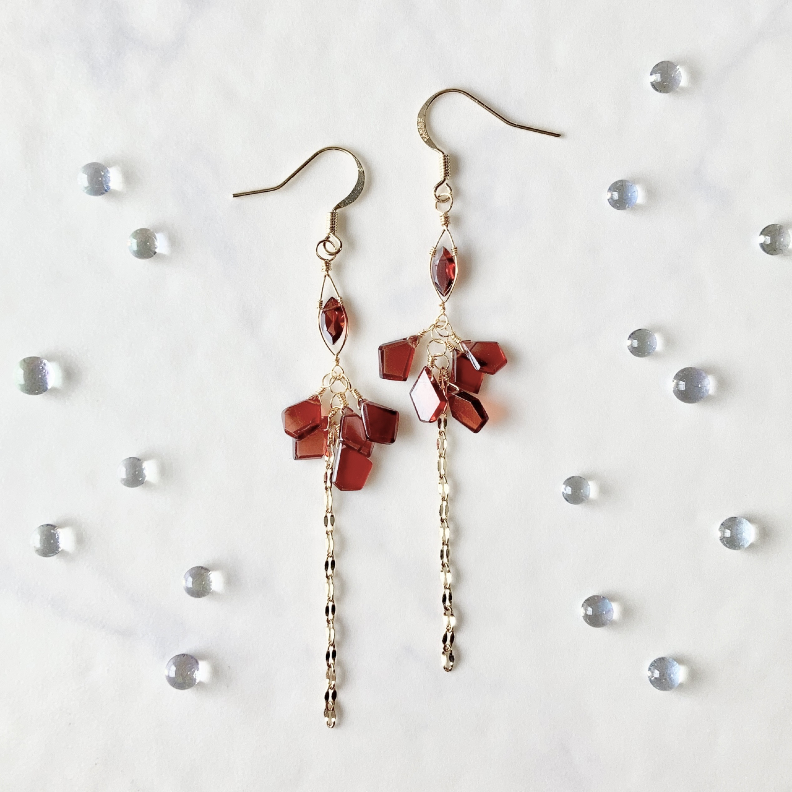 ●ガーネットの金魚・ピアスorイヤリング《14kgf》