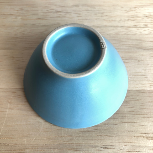 小さめ茶碗（カクレクマノミ） 4枚目の画像