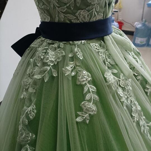 カラードレス 薄グリーン 3D立体レース刺繍 ベアトップ 挙式 ドレス  