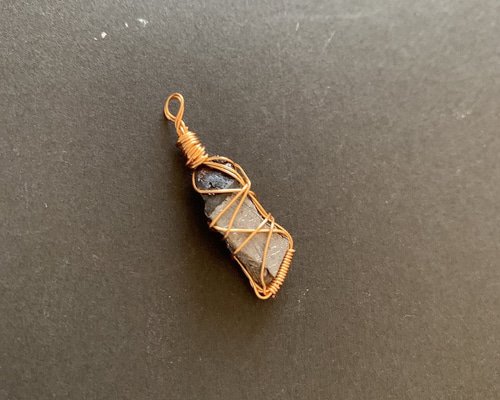 1.希少隕石ギベオン隕石14kgfチャーム ペンダントトップ サラサチ 通販