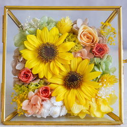 【完成品】プリザーブドフラワー・ひまわりコフレBK / 誕生日　送別品　記念品　開業祝い　結婚祝い 3枚目の画像