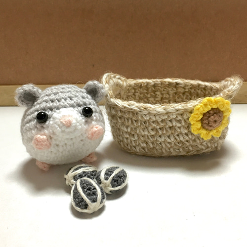 あみぐるみ クマ ひまわり装飾 あみぐるみ クマ ひまわり装飾 あみぐるみ