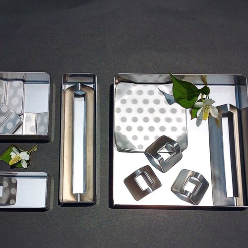 箸置き 3つ置き用 ステンレス製 ～ Cutlery rest made of