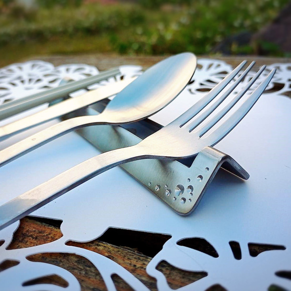 箸置き　ステンレス製　3つ置き用　～ Cutlery rest made of stainless steel～ 4枚目の画像