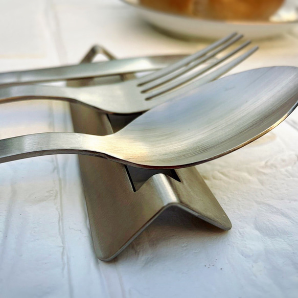 箸置き　ステンレス製　3つ置き用　　～Cutlery rest made of stainless steel～ 7枚目の画像