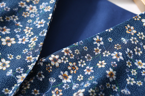 美しいシルク小花柄Vネックワンピース ベルト付き 七分袖プリントワンピース 5枚目の画像