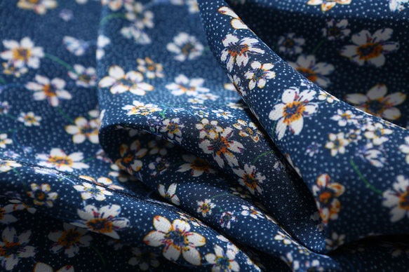 美しいシルク小花柄Vネックワンピース ベルト付き 七分袖プリントワンピース 14枚目の画像