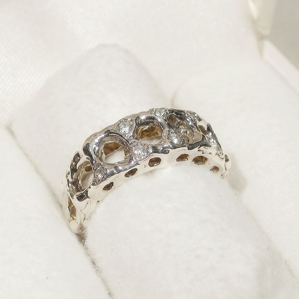 再生ダイヤモンドとSV925の指輪（リングサイズ：10号、ロジウム厚メッキ、オリジナルデザインの枠） 5枚目の画像
