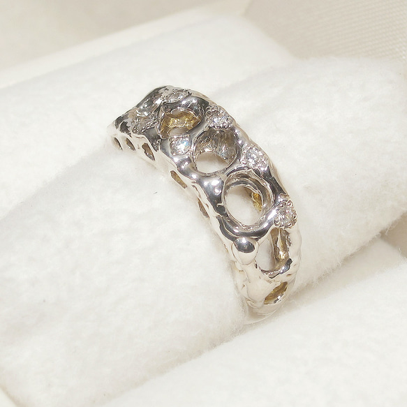 再生ダイヤモンドとSV925の指輪（リングサイズ：10号、ロジウム厚メッキ、オリジナルデザインの枠） 3枚目の画像