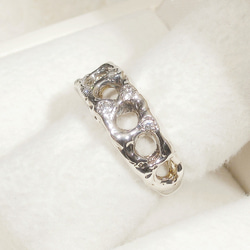 再生ダイヤモンドとSV925の指輪（リングサイズ：10号、ロジウム厚メッキ、オリジナルデザインの枠） 8枚目の画像