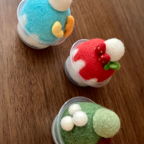 ちいさめストア かき氷（抹茶） 羊毛フェルト かんちや 通販 14299901