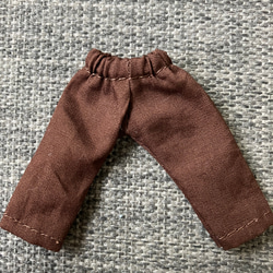 オビツ11 シンプルなパンツ　brown 2枚目の画像