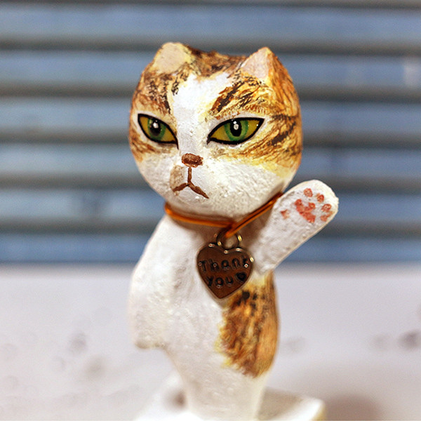 不機嫌風な猫　サンキューチャーム付き