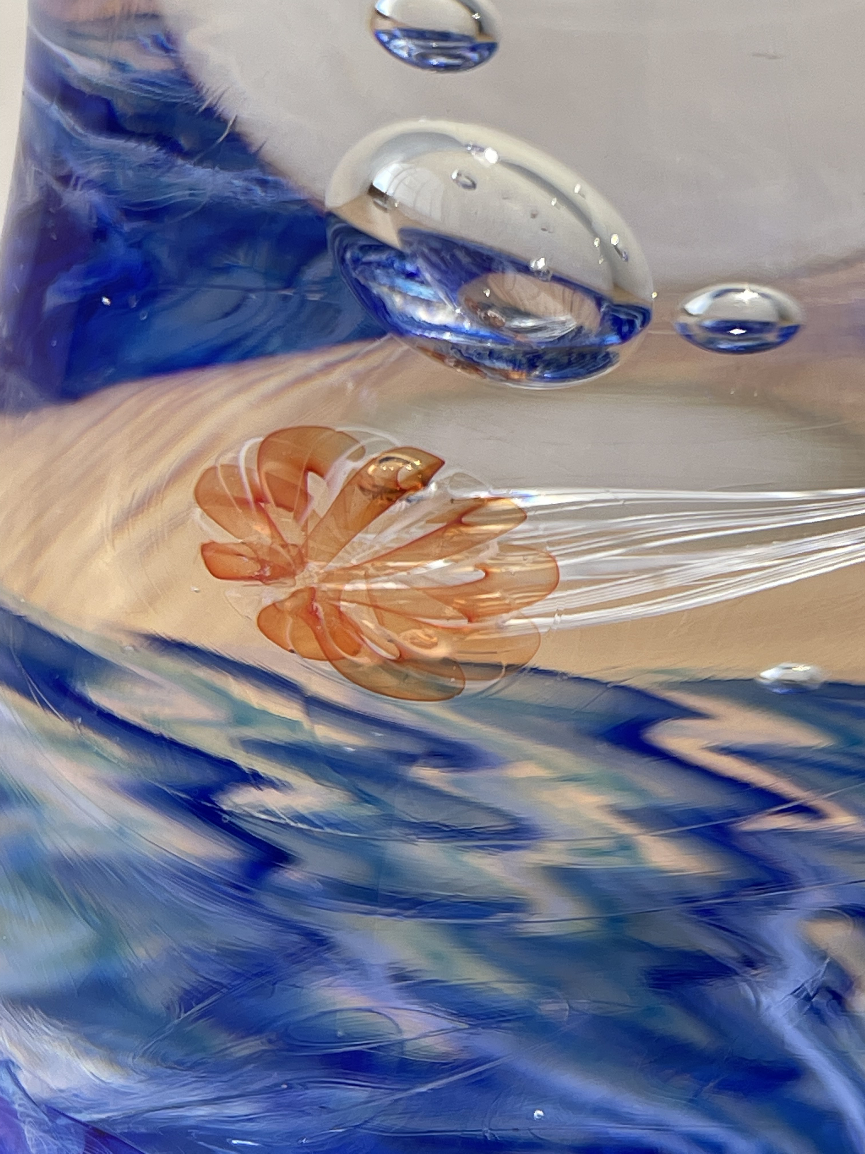 アカクラゲのガラスオブジェ☆洋梨型のペーパーウェイト