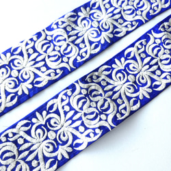 【SALE♡50cm】インド刺繍リボン 　ロイヤルブルーxホワイト　シルク  SS441 2枚目の画像
