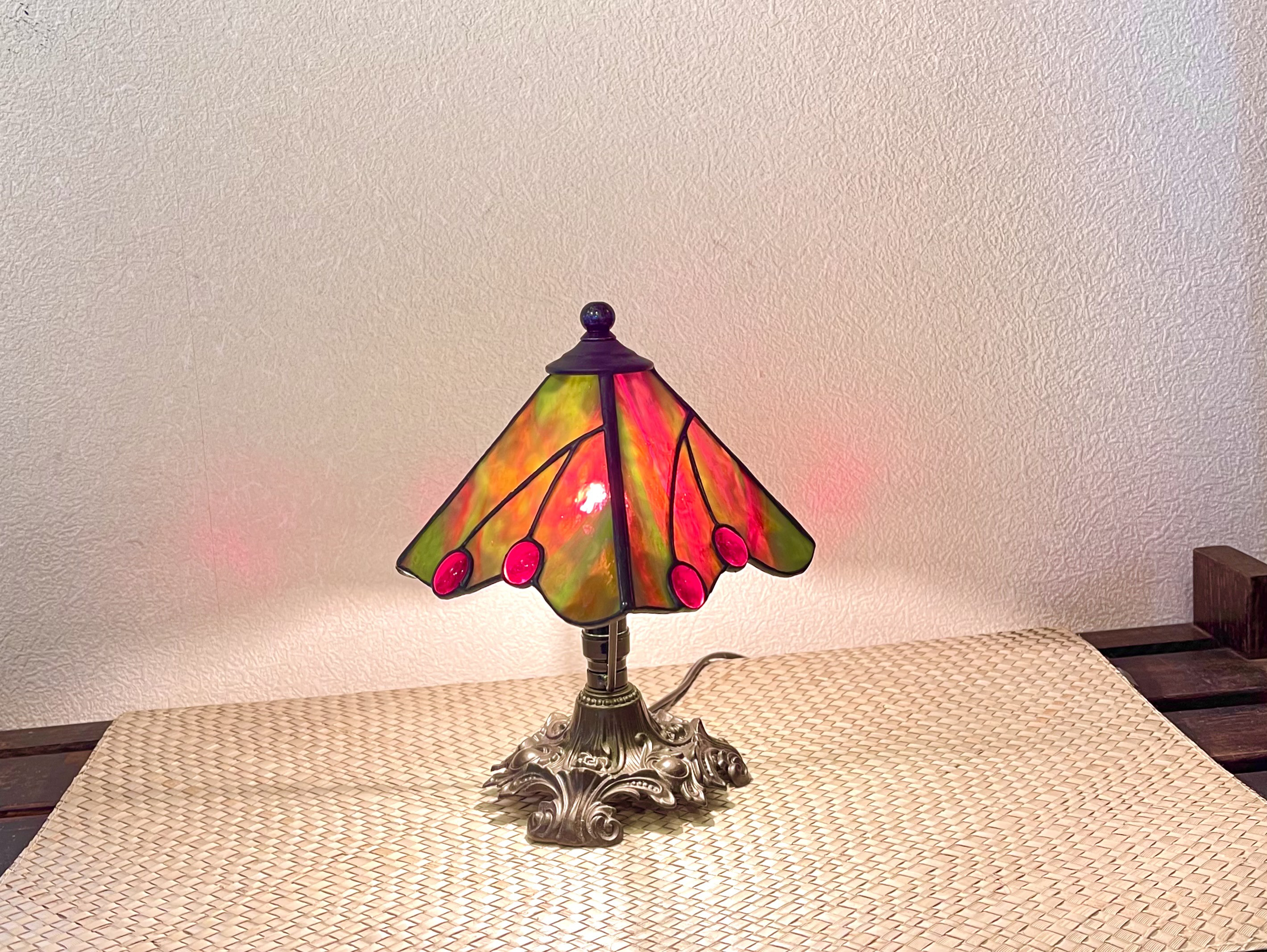 さくらんぼのランプ　ステンドグラス