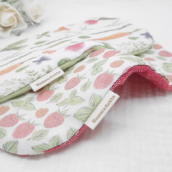 ふわふわガーゼハンカチ『いちご・やさい』優しい肌触りの8重ガーゼハンカチ 10×20cm ギフトにも☺ 5枚目の画像