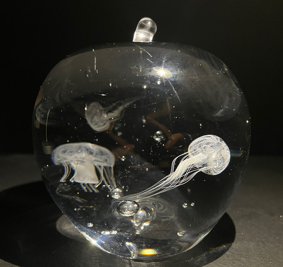 リンゴの海のオキクラゲ　ガラスオブジェ　07 6枚目の画像