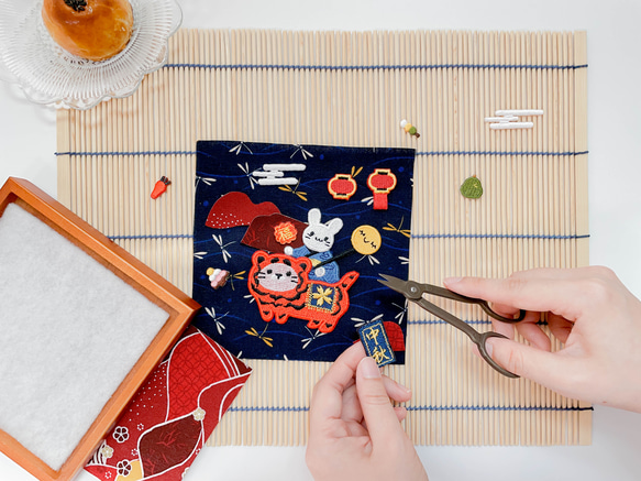 【中秋節】賞月祈福 木製刺繡托盤/DIY 材料包/成品訂製 第2張的照片