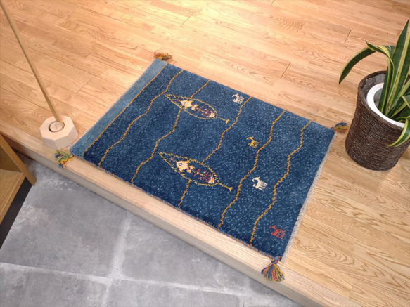 期間限定お買い得商品 |  通販 特価22％OFF】ペルシャ 糸杉 藍色 青 85×60 玄関マット ギャッベ クッション・座布団