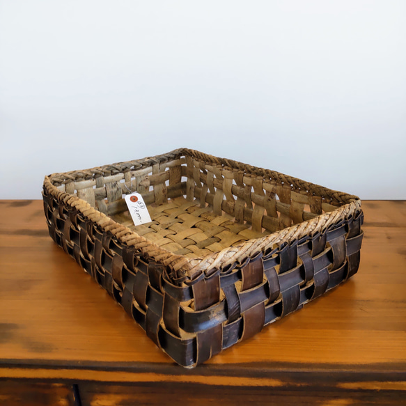 くるみの小物入れ