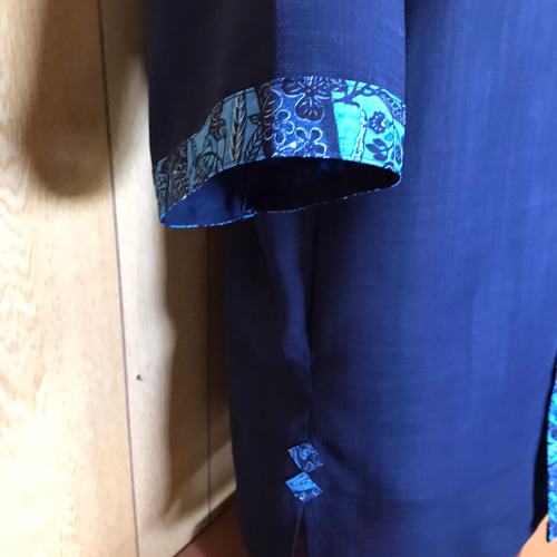 和柄プリント ネイビー かりゆしウェア Lサイズ（沖縄、琉球、紅型柄