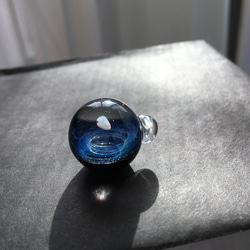 ● blue planet glass （BB）●/ ボロシリケイトガラス/ペンダント/ブループラネット 7枚目の画像