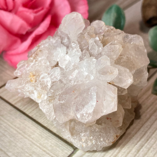 クラスターローズクオーツ水晶