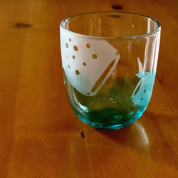 夏一番星コップ　ジンベイザメの親子　グラス　ビアグラス 1枚目の画像