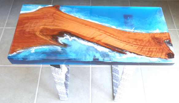 レジン　ローテーブル　無垢材　ツバキ　海岸 2枚目の画像