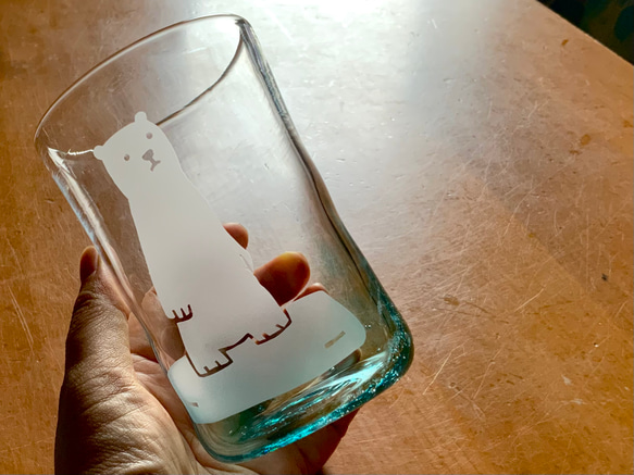 夏コップ　シロクマ　グラス　ビアグラス 1枚目の画像