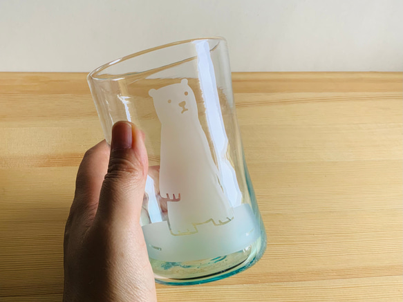 夏コップ　シロクマ　グラス　ビアグラス 5枚目の画像